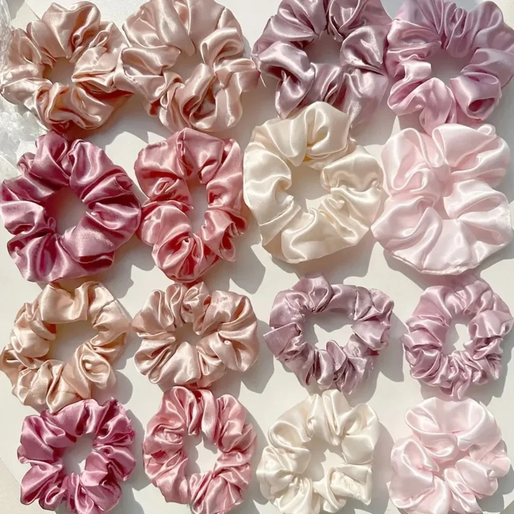 Colección de Scrunchies Satinados – 16 piezas