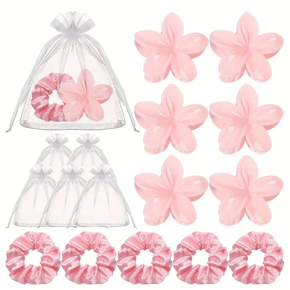 Set de 3 Accesorios para el Cabello Rosa | Flor Satinada, Scrunchie y Bolsa Organzadora