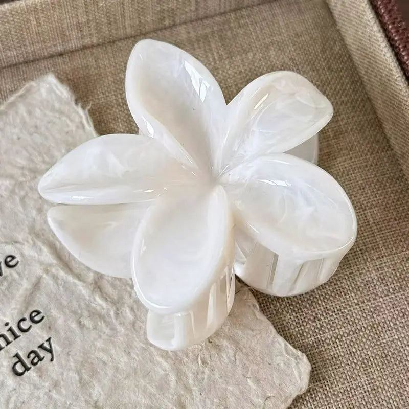 Pinza de Cabello Flor | Elegancia para tu Rutina Diaria 🌸