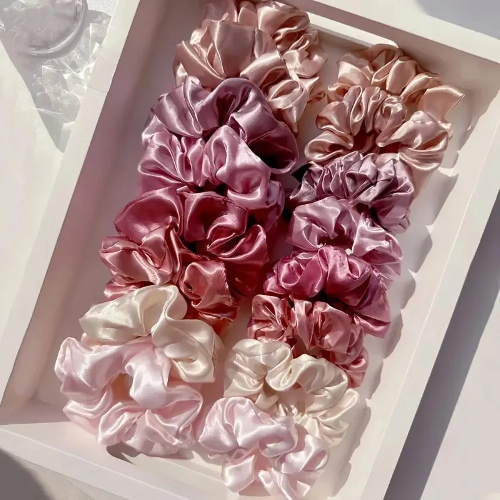 Colección de Scrunchies Satinados – 16 piezas