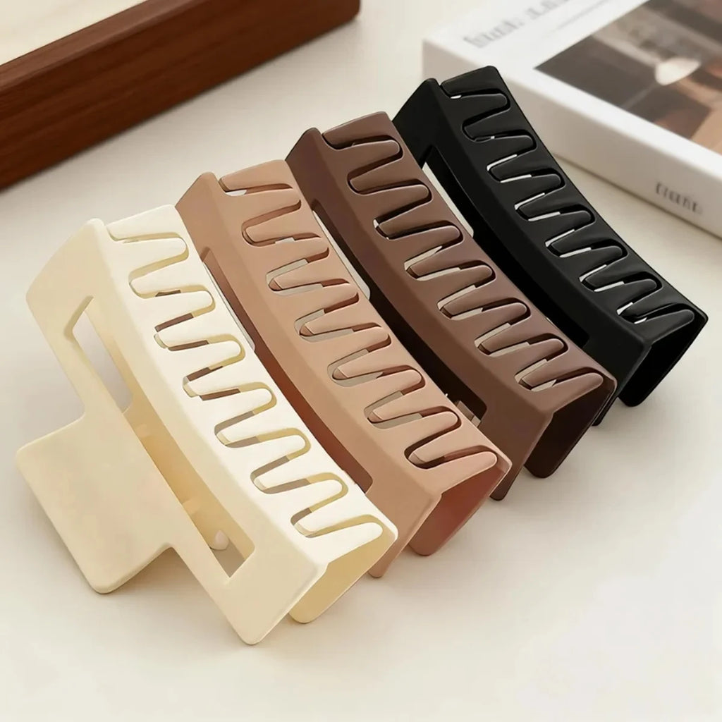 Set de 4 Pinzas Minimalistas | Elegancia para Cada Día 🤍