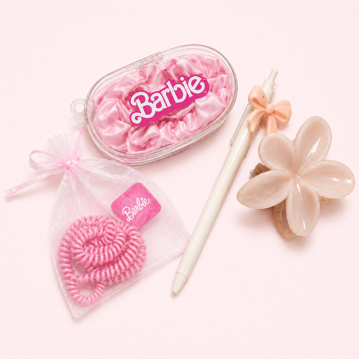 Mini estuche Barbie + scrunchies + protector cable